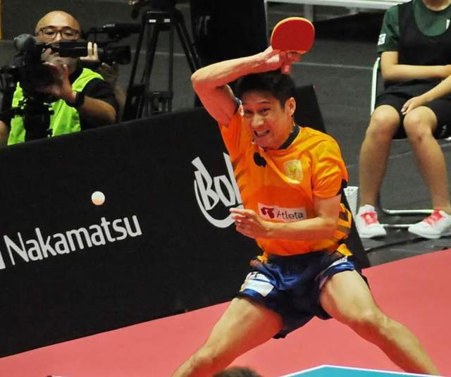 在進攻和防 在進攻和防