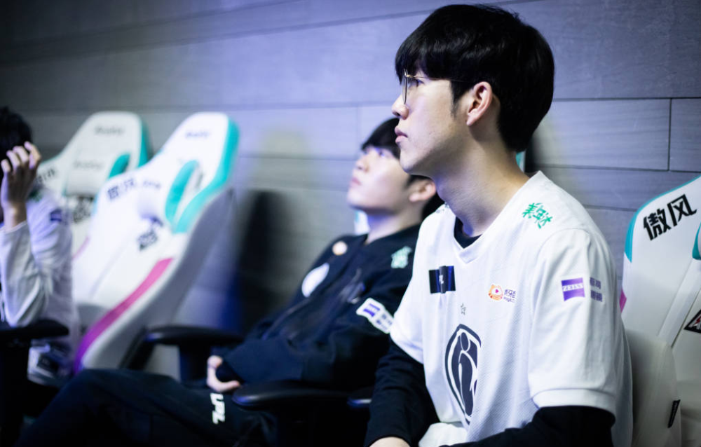 从转会市场 从转会市场