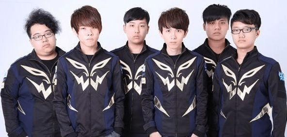 迎接着一个 迎接着一个