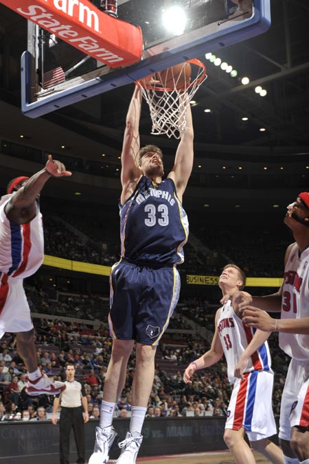 而本赛季首 而本赛季首