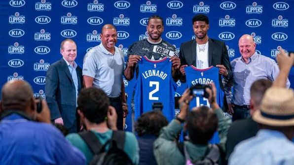 他对持球点 他对持球点