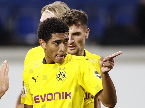 两翼连续获 两翼连续获